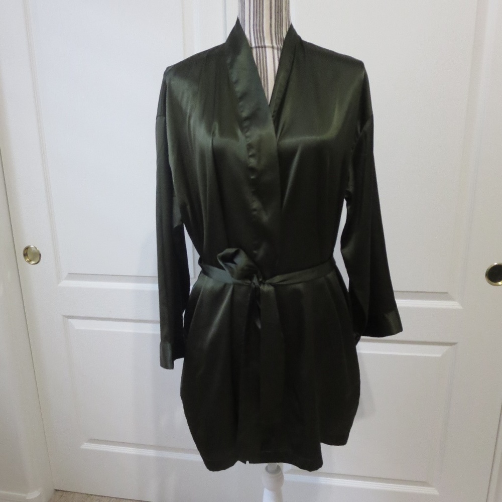 Victoria' Secret Dark Army Camo Green Satin Robe